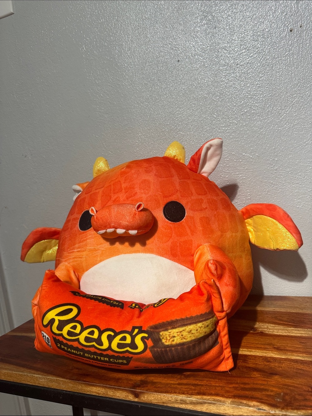 JUMBO ZURU Snackles 14" Felix the Dragon holding Reese's Plush